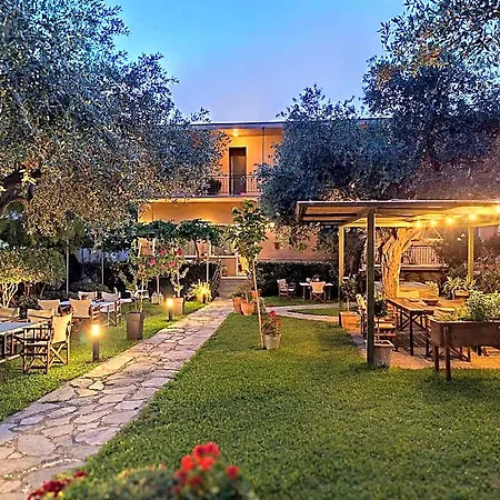 Argiro Hotel 3*